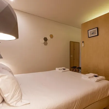 Apartment Orm - Almada Balcony Porto