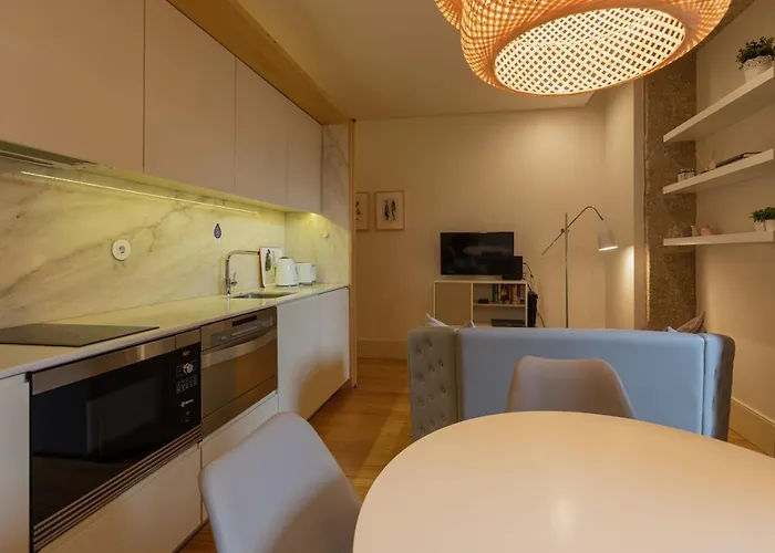 Orm - Almada Balcony Appartement Oporto